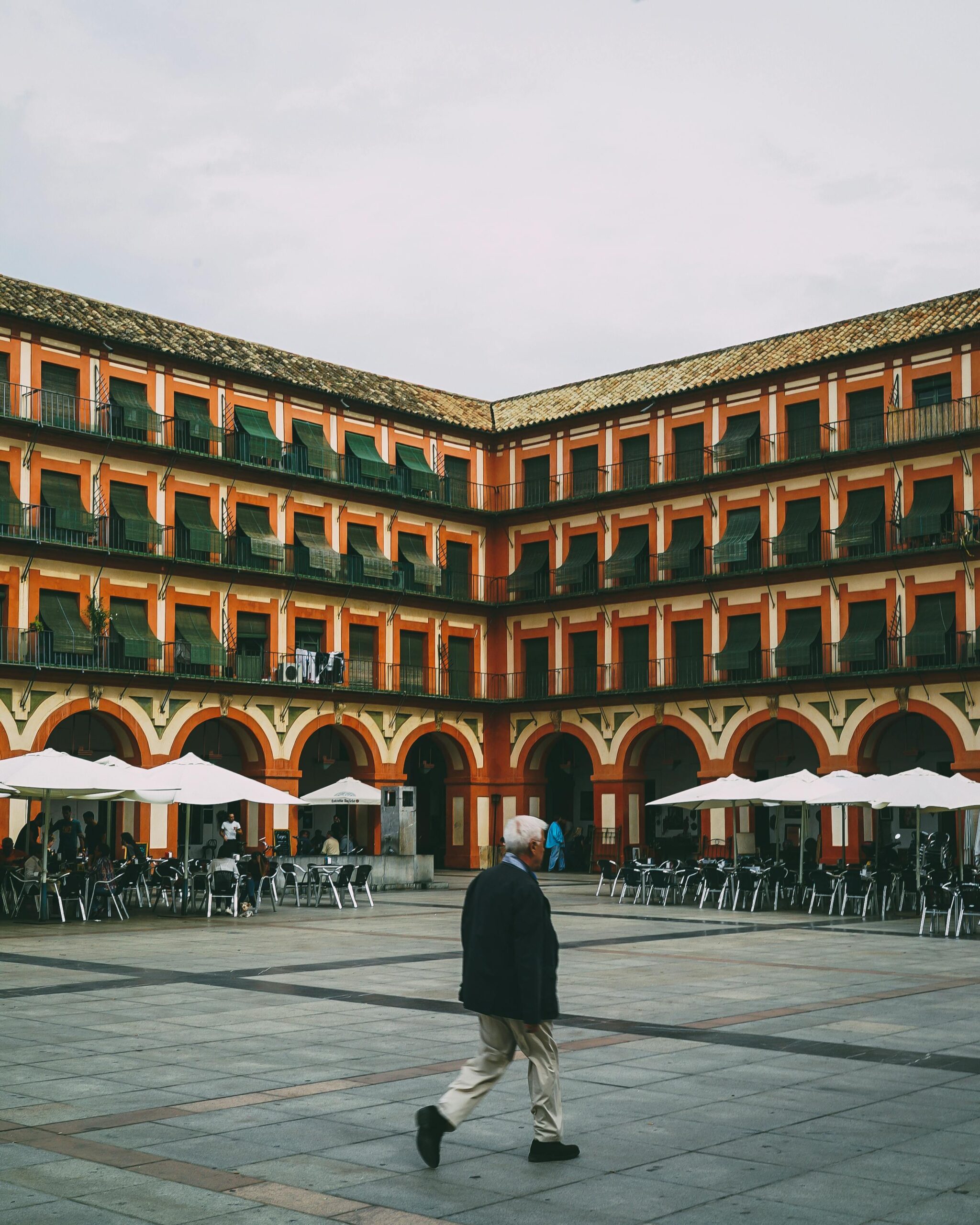 Il “pranzo della domenica” conquista piazza Carignano