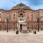 Piazza Carignano Torino: tesoro storico e cuore culturale