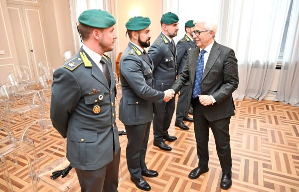 Torino: il Questore Gambino in visita al Comando Regionale della Guardia di Finanza