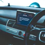 Mercato dei ricambi elettronici: come stanno cambiando le riparazioni delle auto moderne