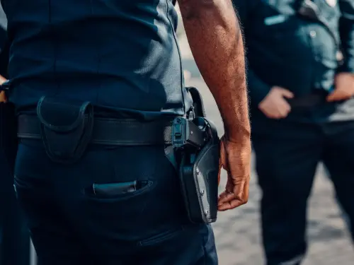 Torino, tre arresti tra Vallette e Barriera Milano: droga e fuga