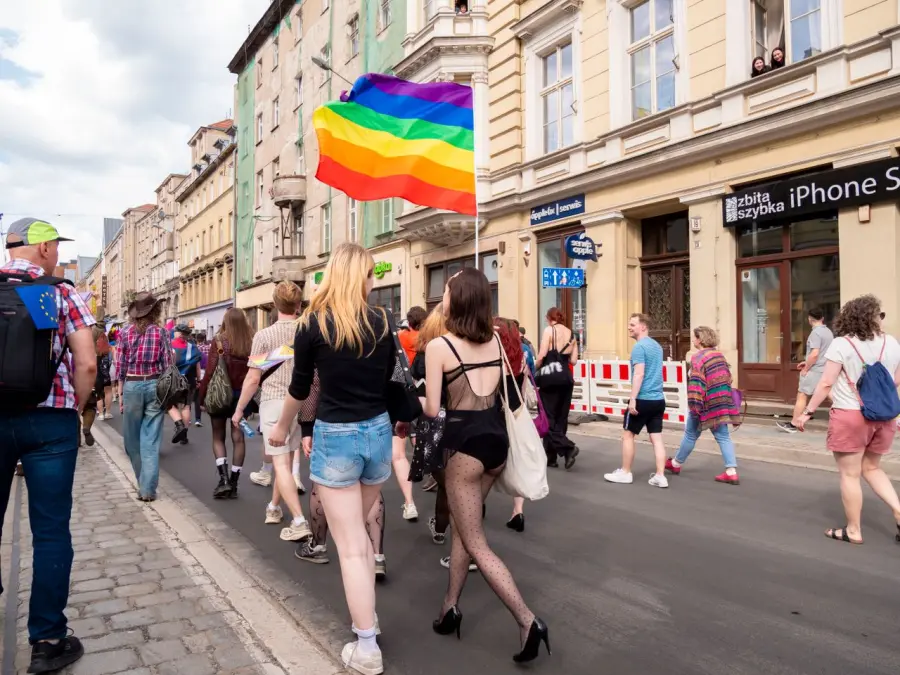 EuroPride 2027 a Torino, Amsterdam passa ufficialmente il testimone