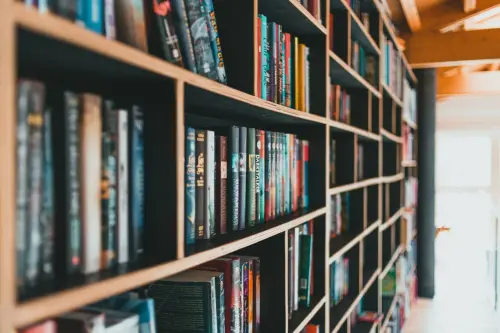 Torino, riapre la Biblioteca Carluccio: oltre 30mila documenti